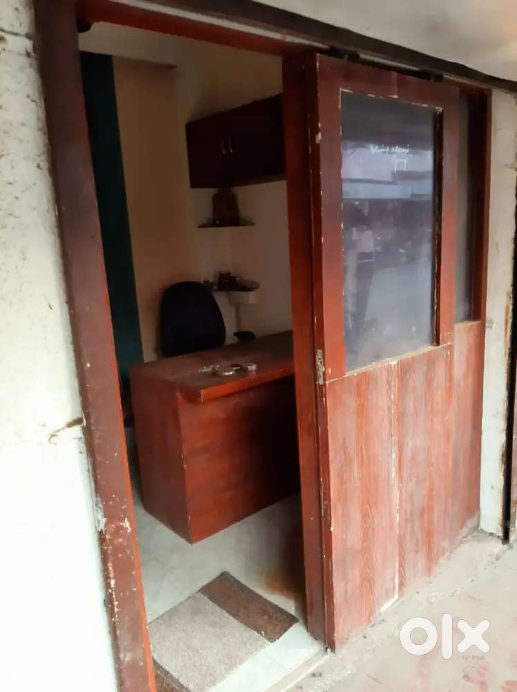 Fully furnished office/shop available for rent in main market Lonavala
