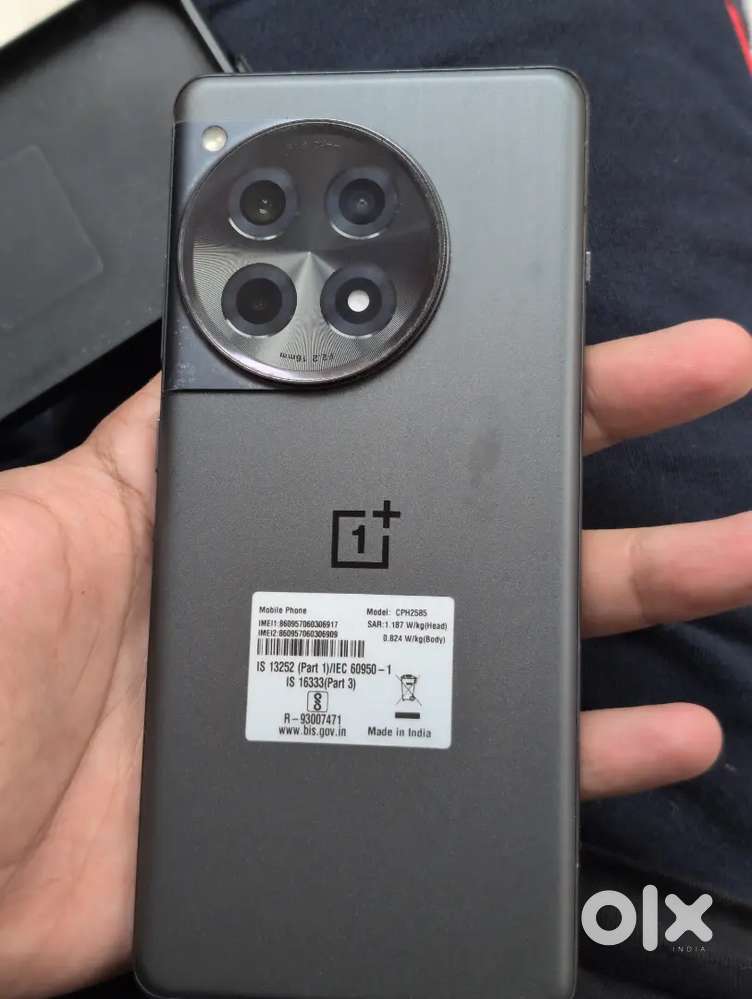 OnePlus 12R (8GB RAM + 128GB Storage) for Sale, with zero problem.