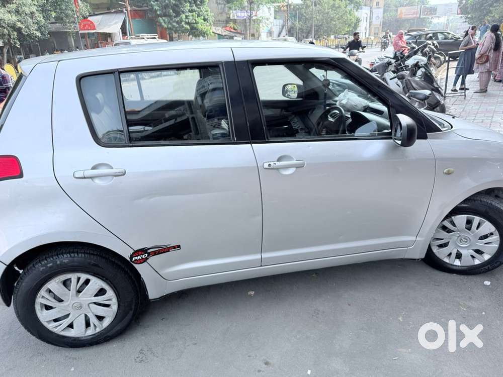 Maruti Suzuki Swift 2009 Petrol 115771 Km Driven