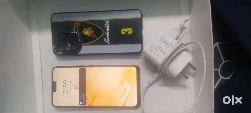 Vivo v23 5G phone 8GB RAM 128 GB internal