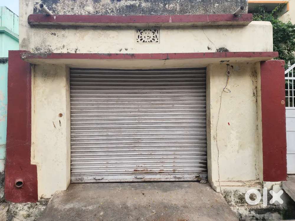 Shop room beside giri road girls high school