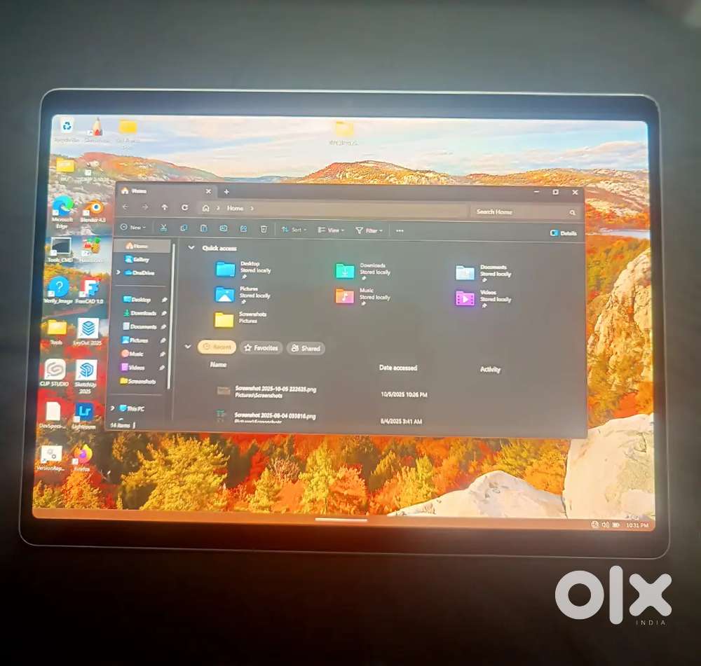 Microsoft Surface Pro 10 AI Business Series - Like New