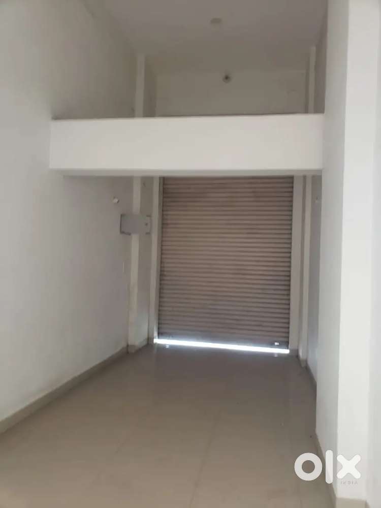 Double height shop for sale in vasco city