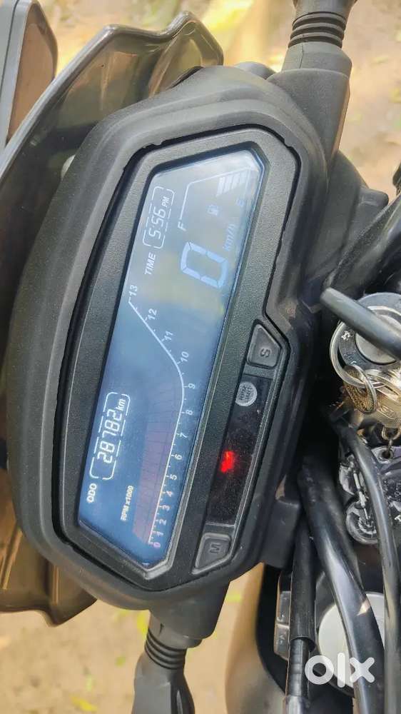 Bajaj dominar 250