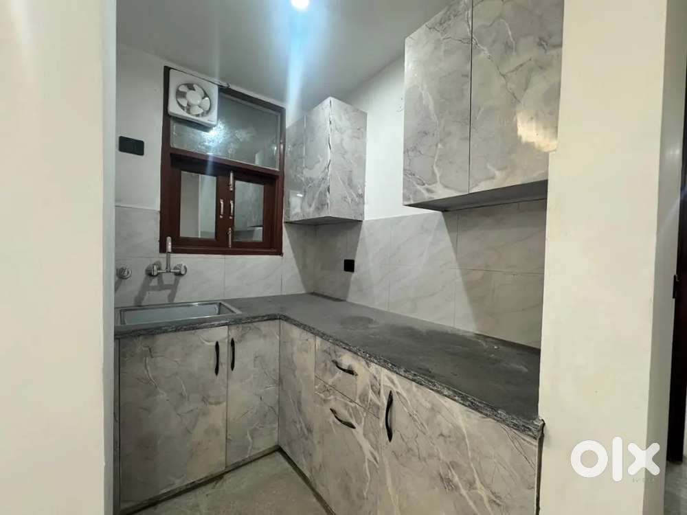 Flat available for rent