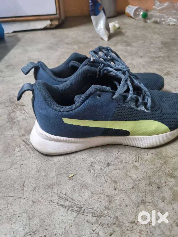 Selling my originally puma shos