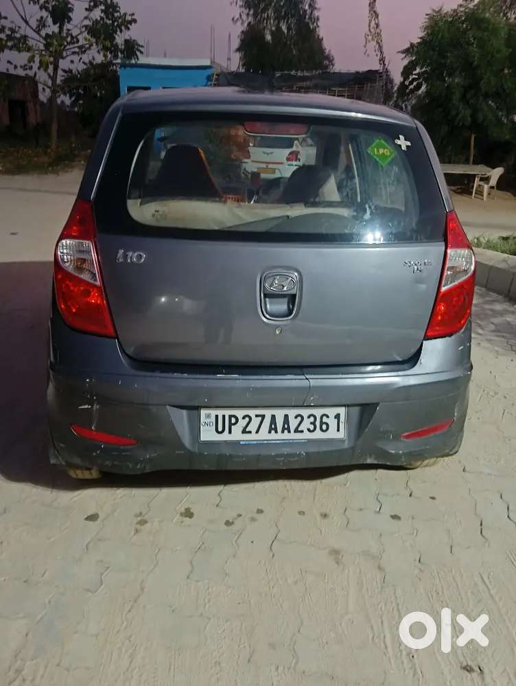 Hyundai i10 2015 LPG 109999 Km Driven