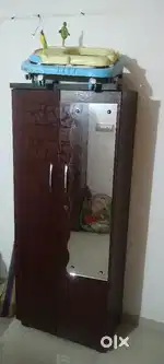 Dressing cupboard