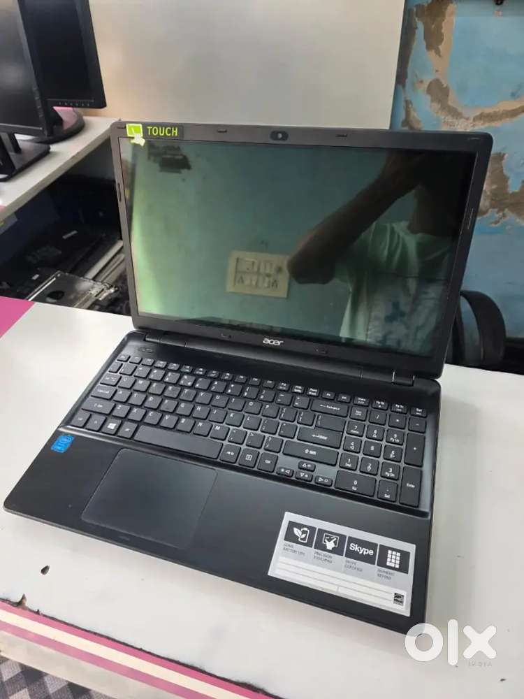 Acer aspir 15.6 Touchscreen
Intel  i5  
4th generation 
8gb ram
500gb