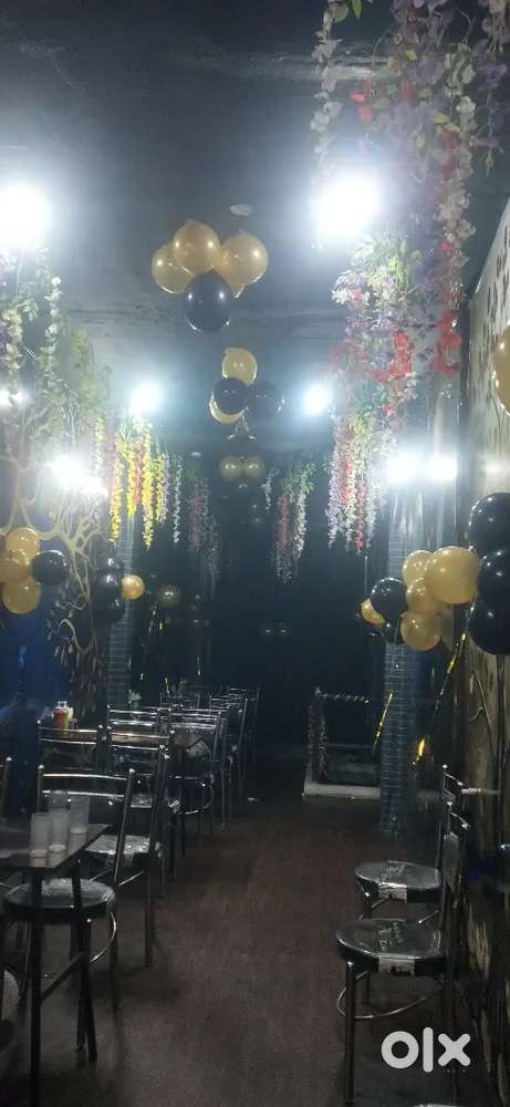 Restaurant mein service ke liye ldka ya ladki ki urgent need h