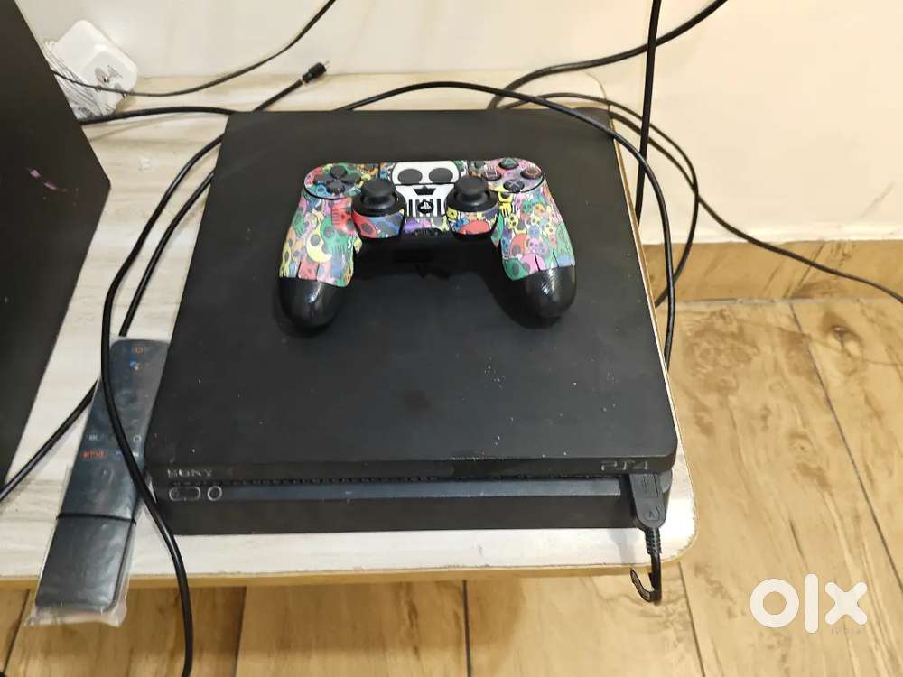 Playstation 4 slim with 512GB SSD