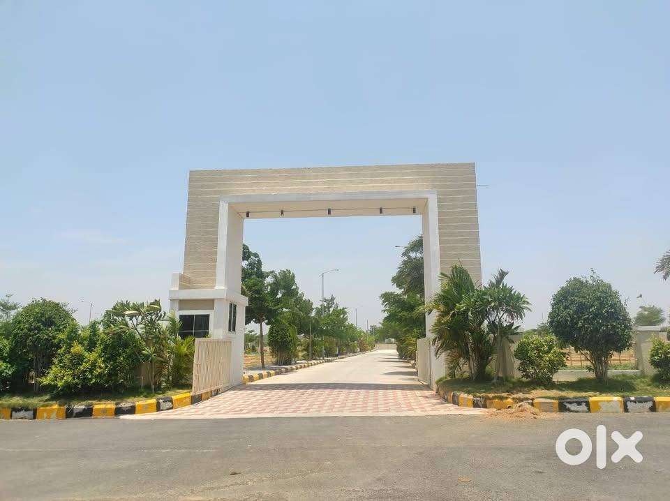 OPEN PLOT FOR SALE IN A HMDA GATED COMMUNITY NEAR TO MAIN ROAD