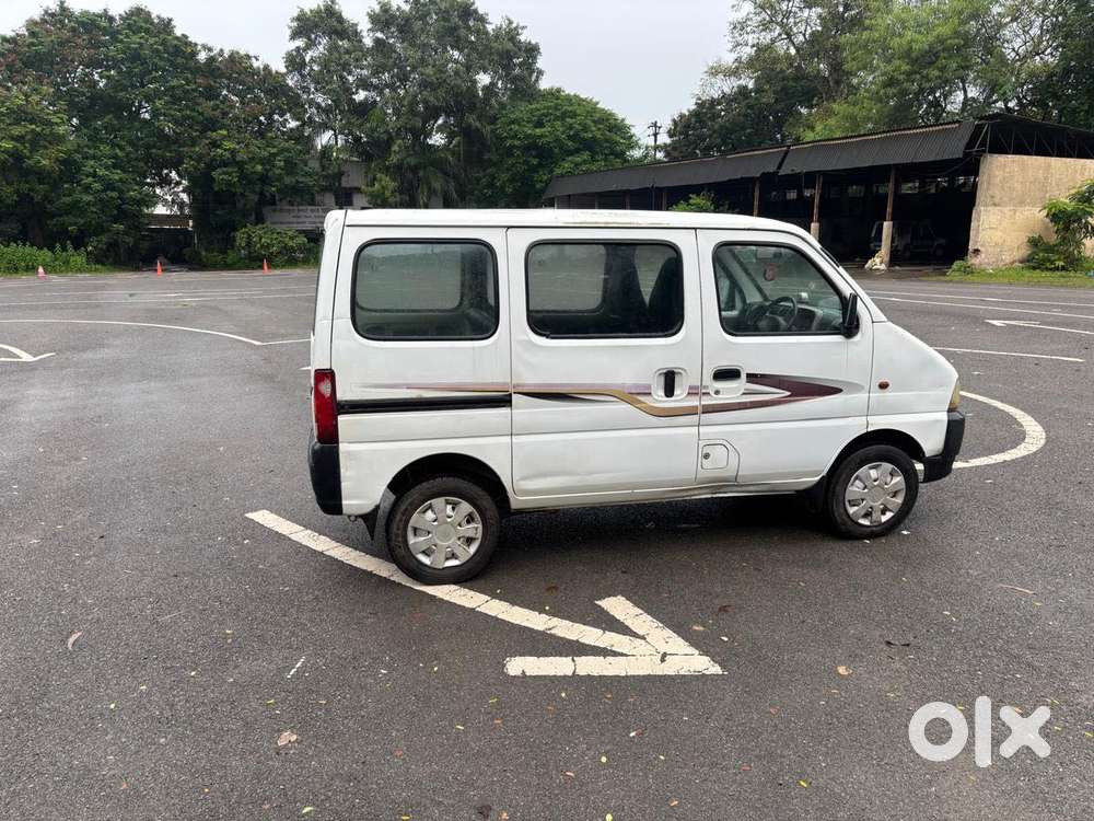 Maruti Suzuki Eeco 5 STR AC (O), 2012, Petrol