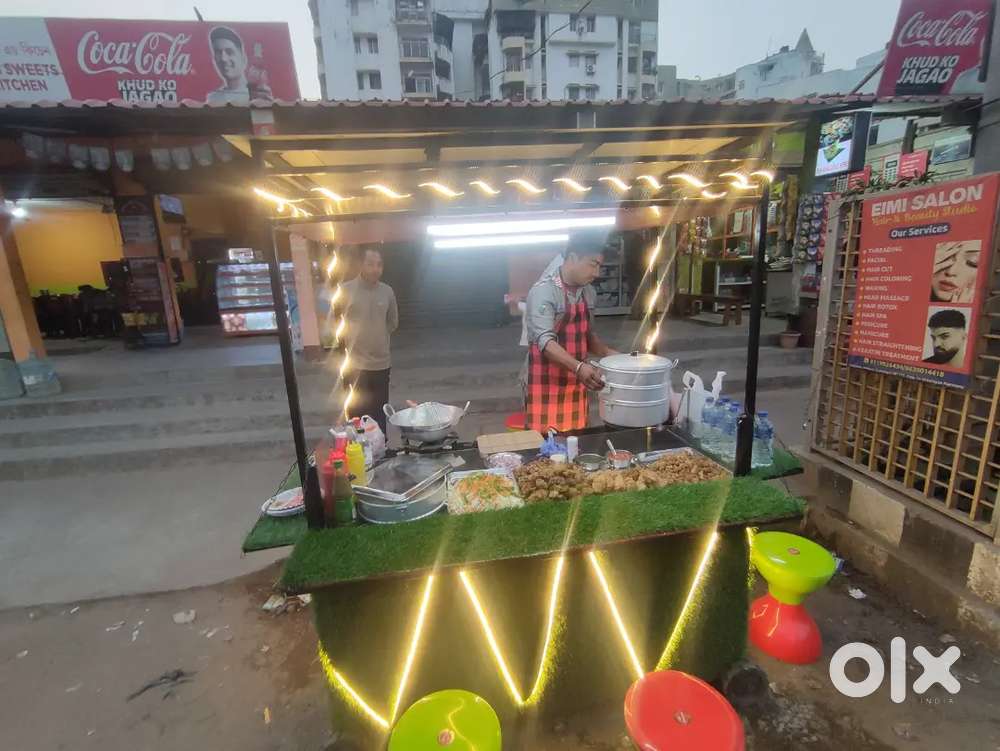 Fast food stall , need cook
