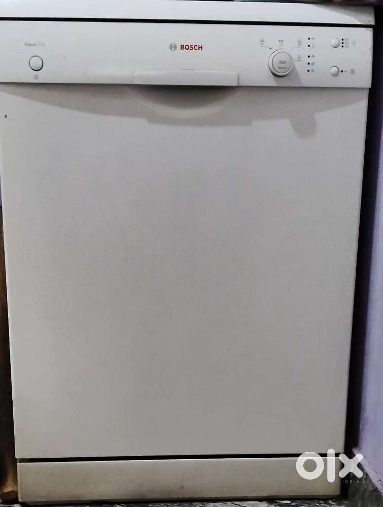 Dish washer