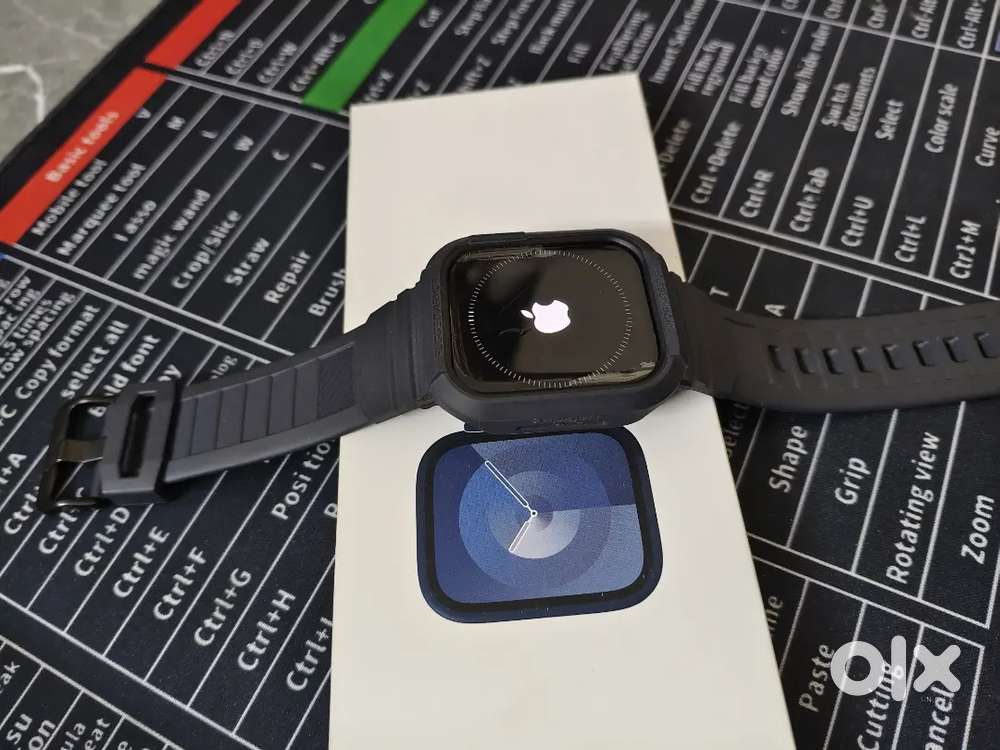 Apple watch series 9 Gps 45mm apple icloud lock with original box n