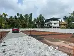 House plot maradu kundannoor 13.5 lakh per cent