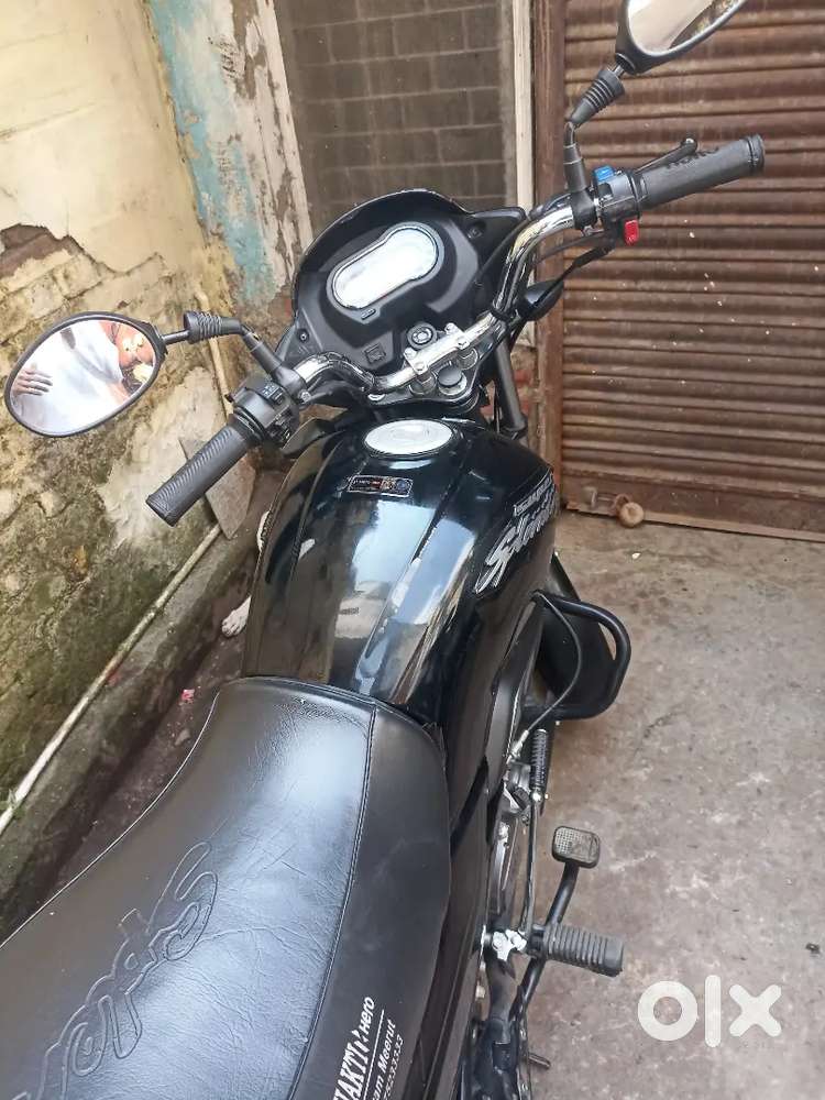 Super splendour xtec modal 2025 abhi 9 mahine huwa h