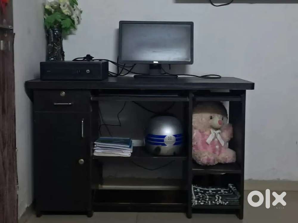 Computer for selling