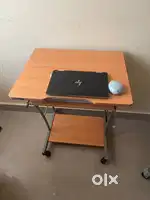 Computer table