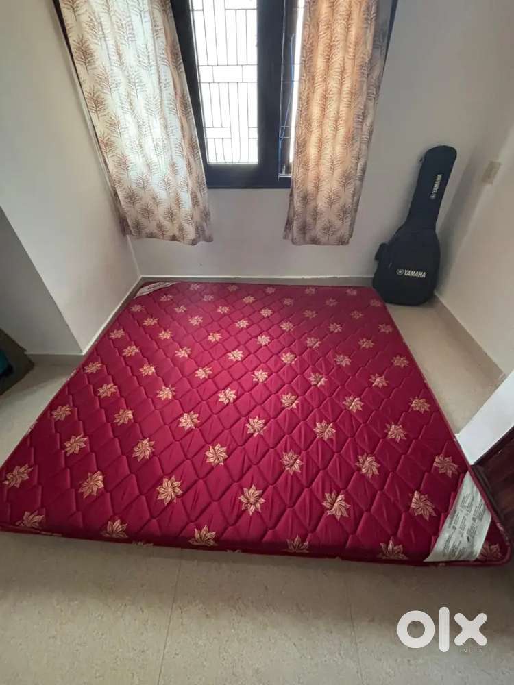 Mattress 6 months old