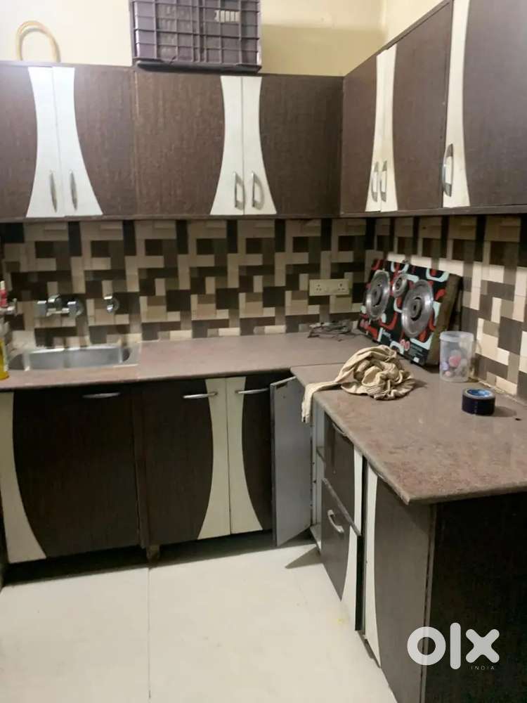 2 bhk independent floor for rent in vasundhara
