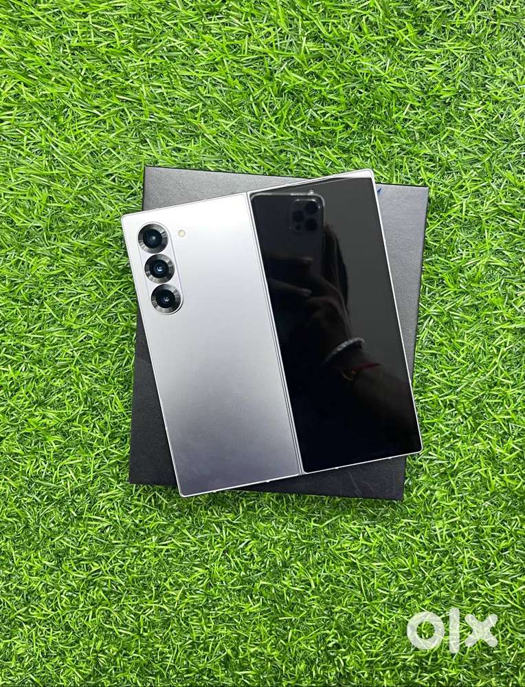 Samsung Galaxy Z Fold 6 12GB/512GB Silver Color Indian Under Warranty