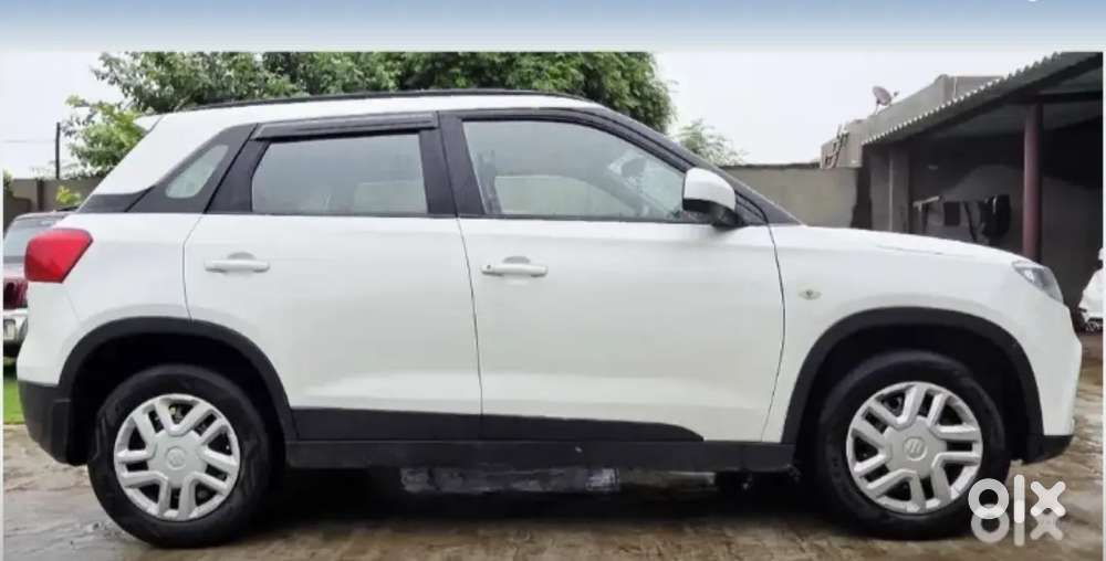 Breeza maruti suzuki