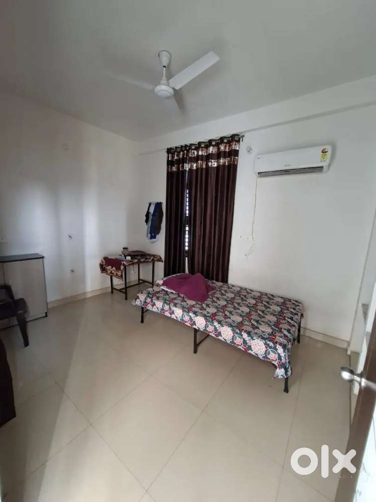 1/2 room set ,1BHK