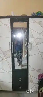 Wardrobe sell