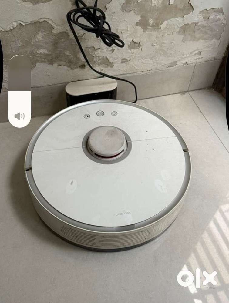 Robotic Vaccum Cleaner with Mop