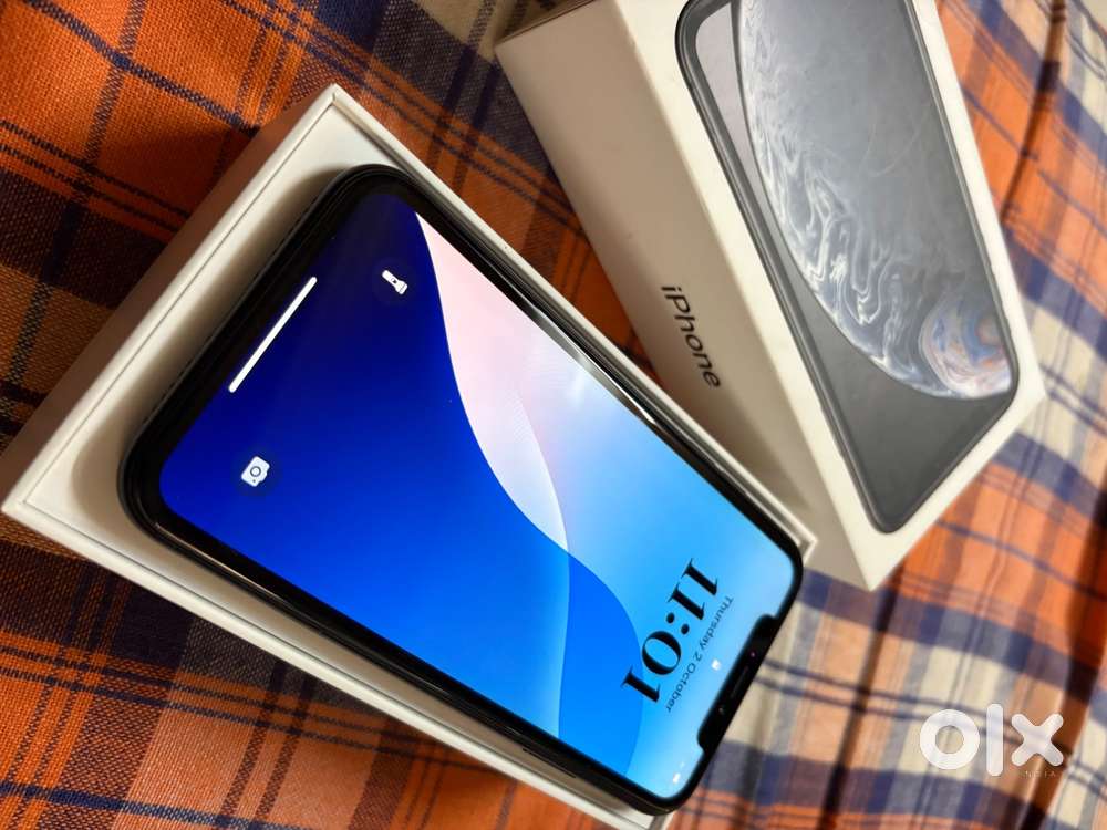 Apple iPhone XR excellent scratch-less condition