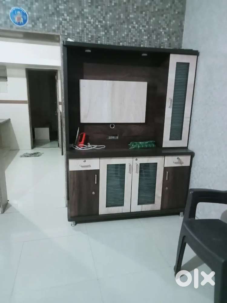 1 Rk Semi furnished posh location & society