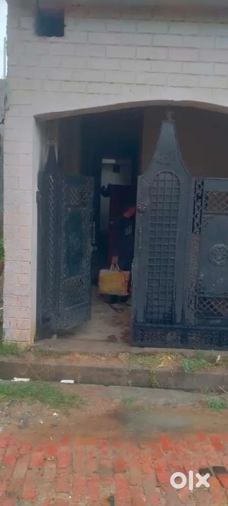 Ready to move house for sell besidi pgi hospital Lucknow