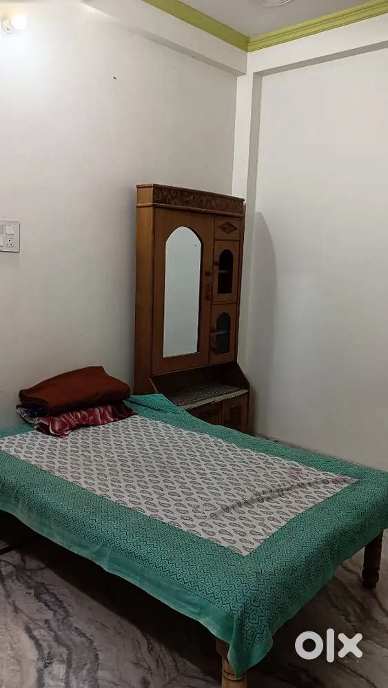 A room with washroom for Bankers/PSUs/Corporate Employees