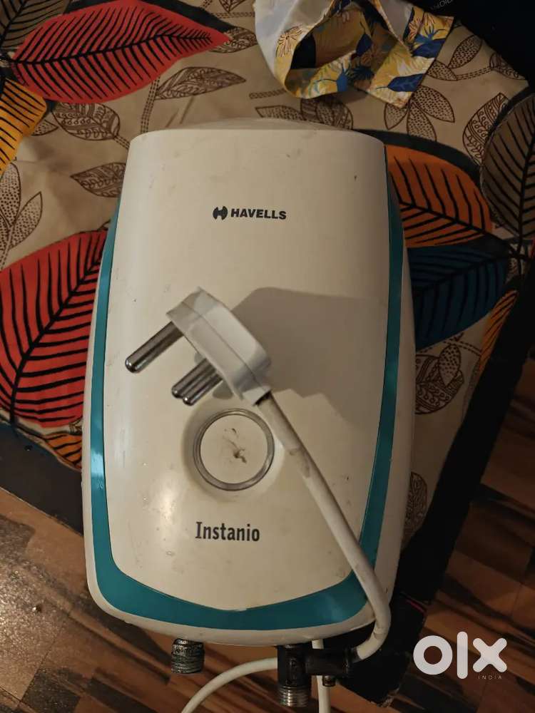 Havells Instanio 3L instant Geyser in excellent condition, in warranty