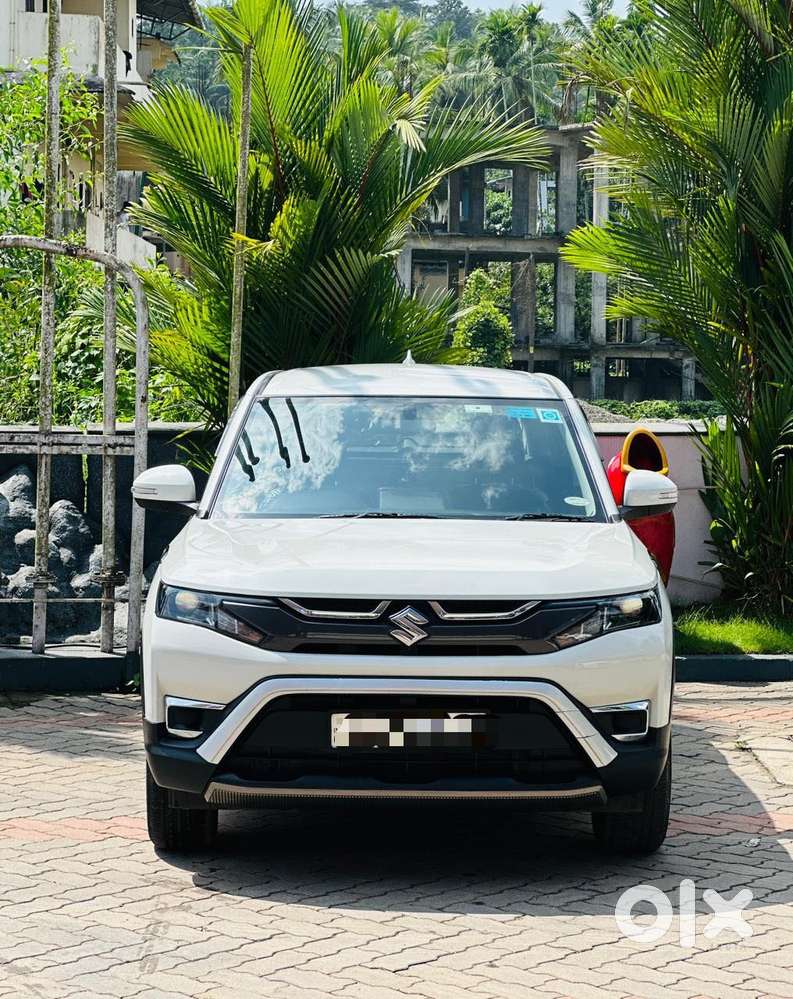 Maruti Suzuki Brezza 1.5 LXI SMART HYBRID, 2024, Petrol