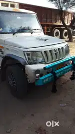 Mahindra Bolero Pik-Up 2015 Diesel Well Maintained7