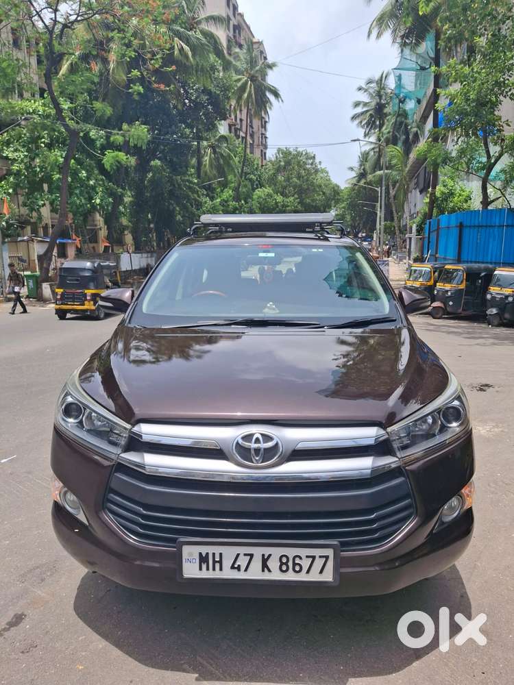 Toyota Innova Crysta 2.4 V 8 STR, 2016, Diesel