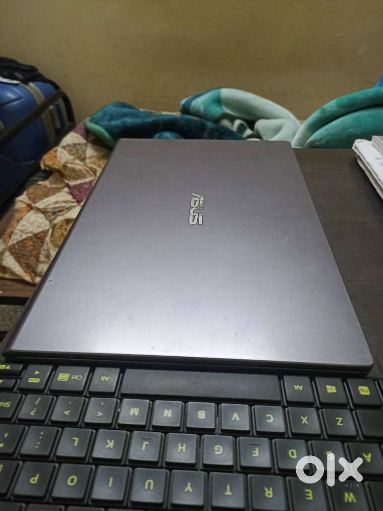 Selling my 4 year old Asus X509