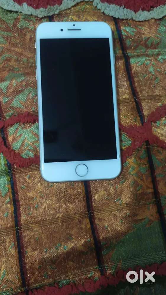 iPhone 7 not activating any rich kids? Wanna buy or exchange?