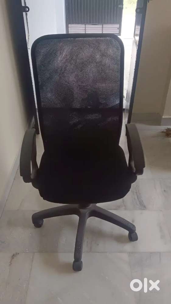Computer Chair and Table