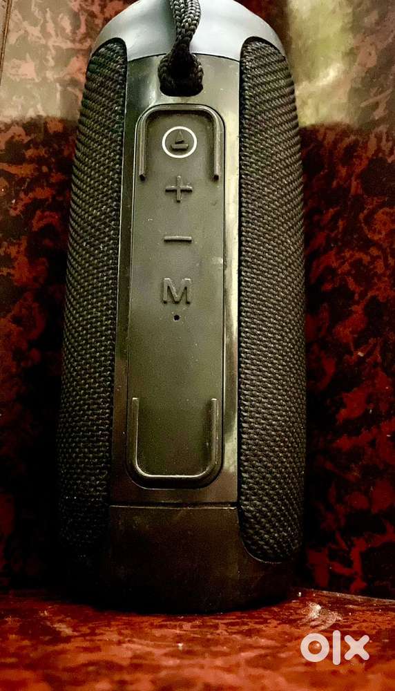 BOAT STONE 620 BLUE TOOTH SPEAKER 12 watt new condition