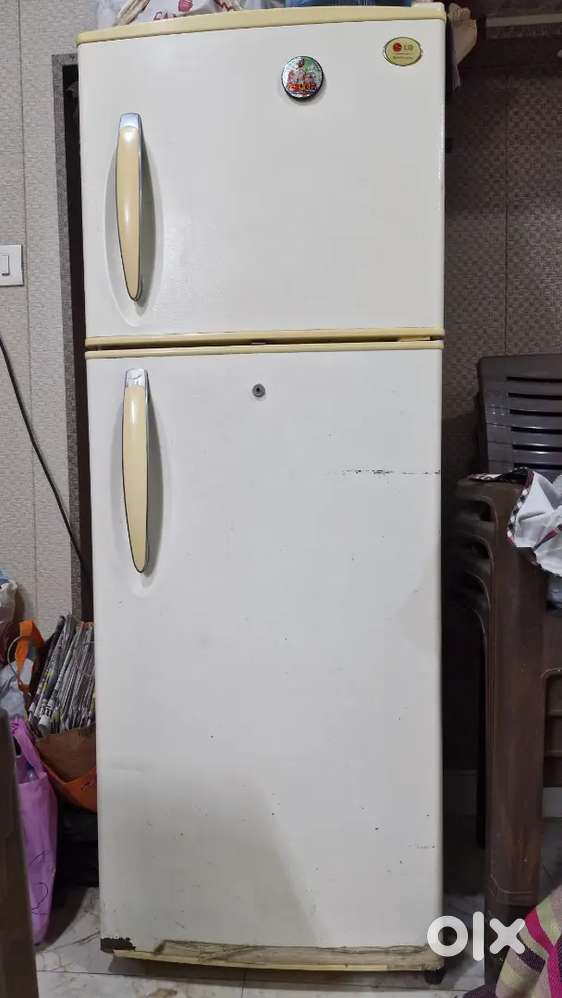 L G 220 LTR REFRIGERATOR