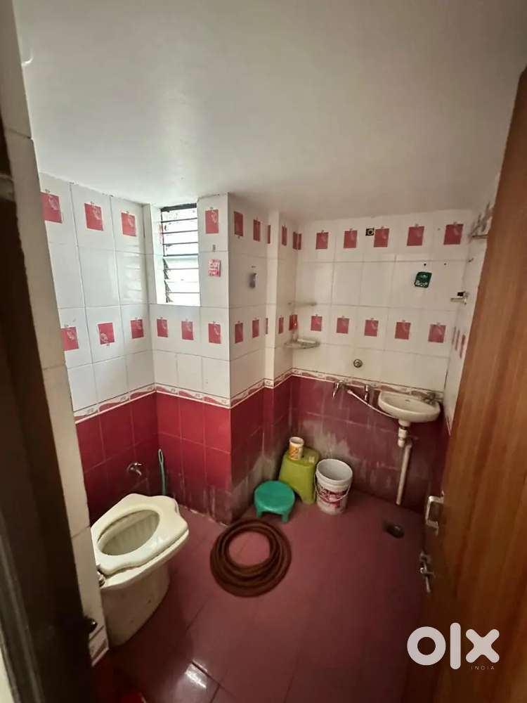 2bhk flat Tukdoji sq to Manewada road tuch near by medical hospital al