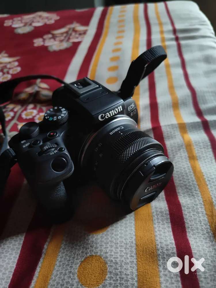 Canon R10 (18-45) & ef 75-300 complete setup in new condition