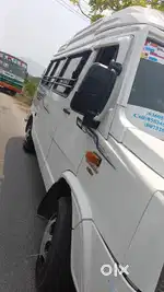 Singale hand vehicle , owner come driver vehicle , fully furnished