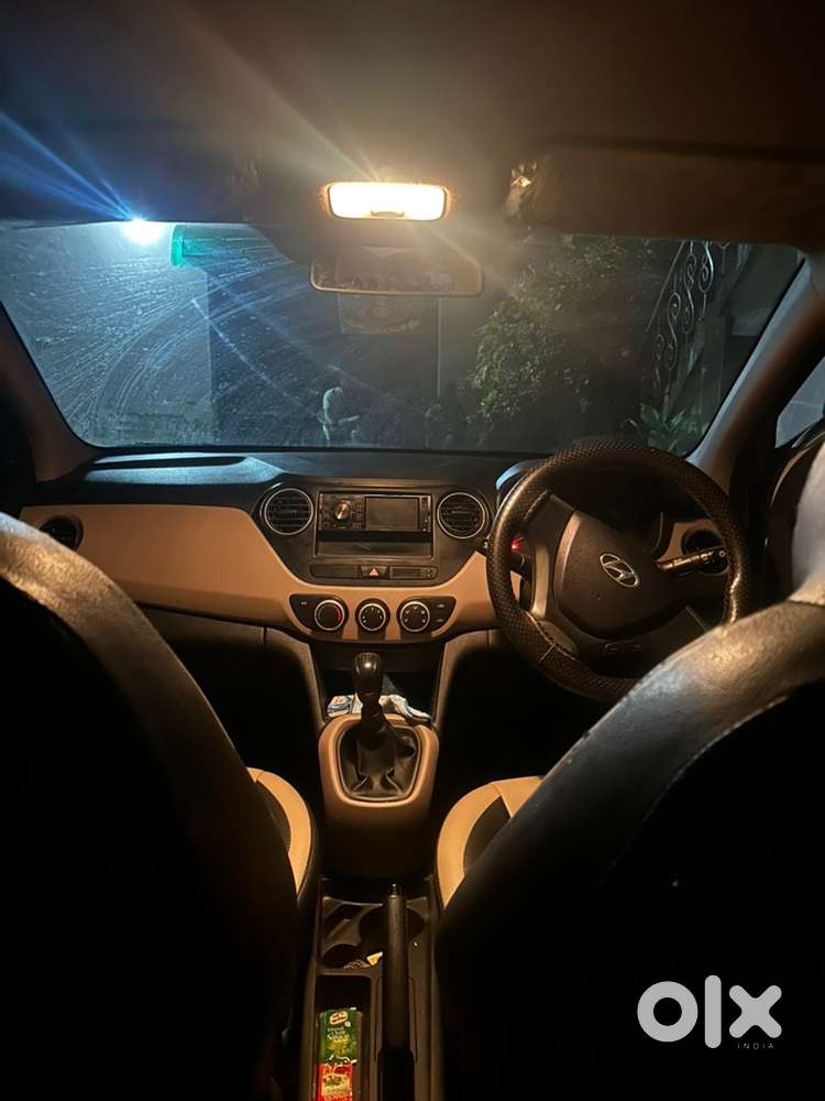 Hyundai Xcent 2016