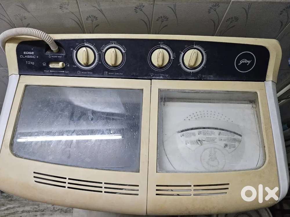 Godrej Semi Automatic 7.2 kg washing machine