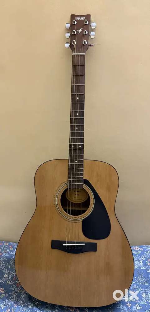 Yamaha F310 Acoustic Guitar for Sale
